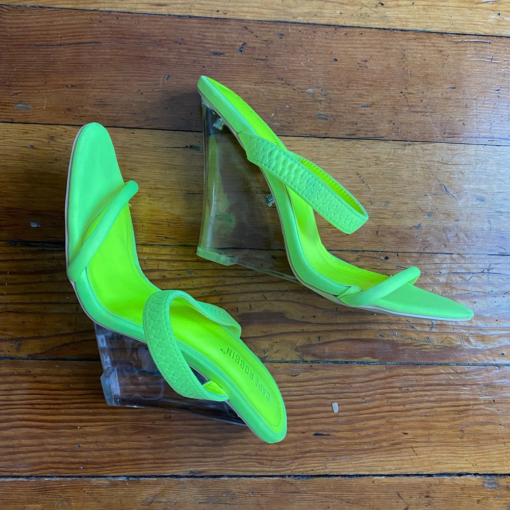 Cape Robin neon heels